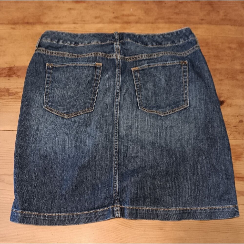 Eddie Bauer Women's 4 Denim Mini Skirt Specially Dyed Stretch Zip Medium Wash - Picture 2 of 7